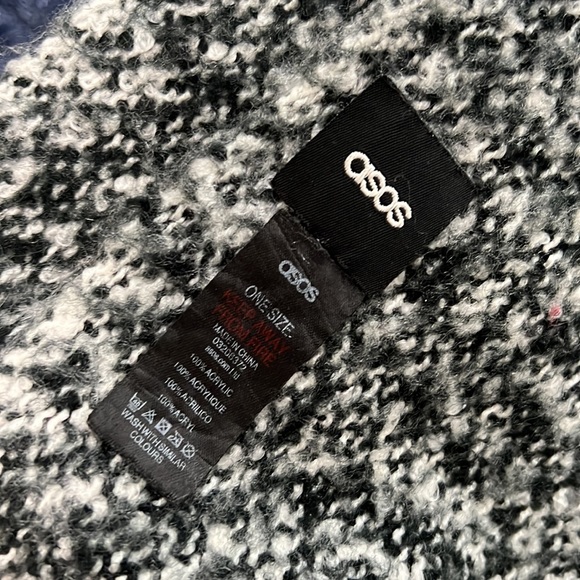 ASOS Scarf - Picture 2 of 2